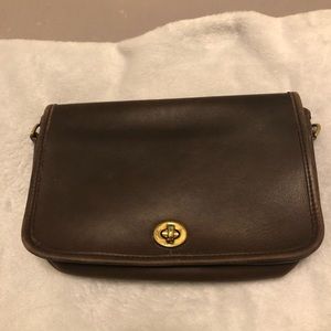 Authentic Coach Vintage Dark Brown Crossbody Bag 🤎